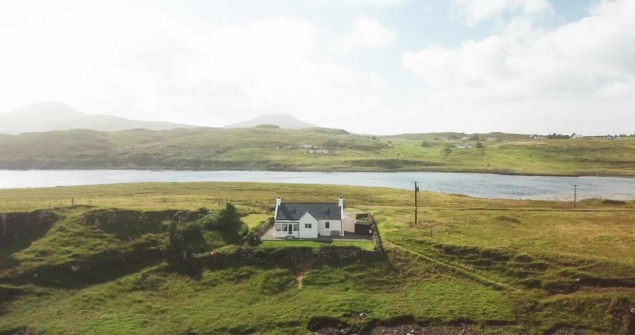 Tigh Beag Na Mara Apartment Roag Bagian luar foto