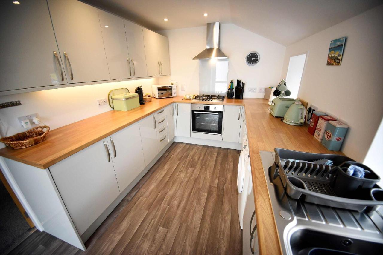 Tigh Beag Na Mara Apartment Roag Bagian luar foto